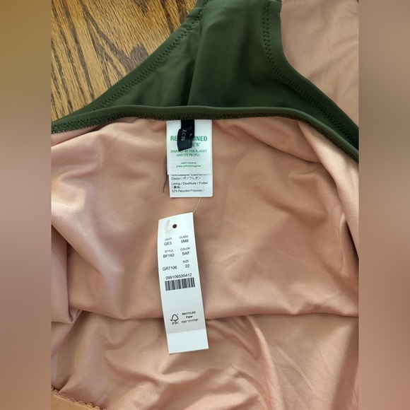NEW | J. CREW | Scoop Neck One Piece Swimsuit - Green - Size 22 - Picture 4 of 4